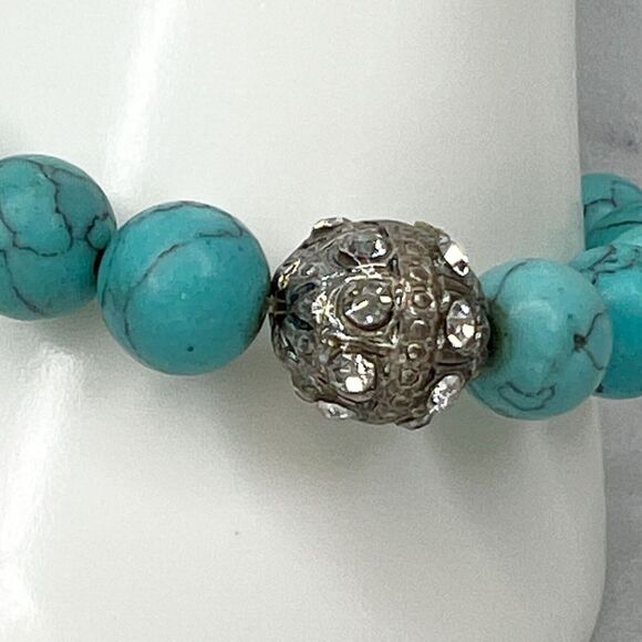 Faux Turquoise Beaded Rhinestone Seahorse Charm Stretch Bracelet - Picture 4 of 8